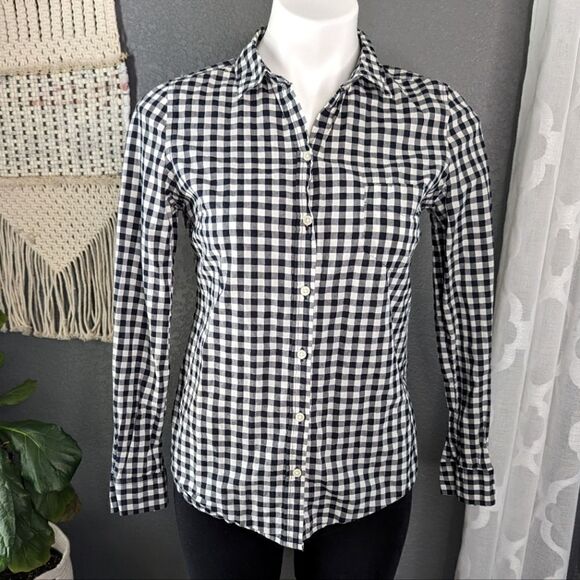 Old Navy Black and White Button Up - Picture 1 of 7